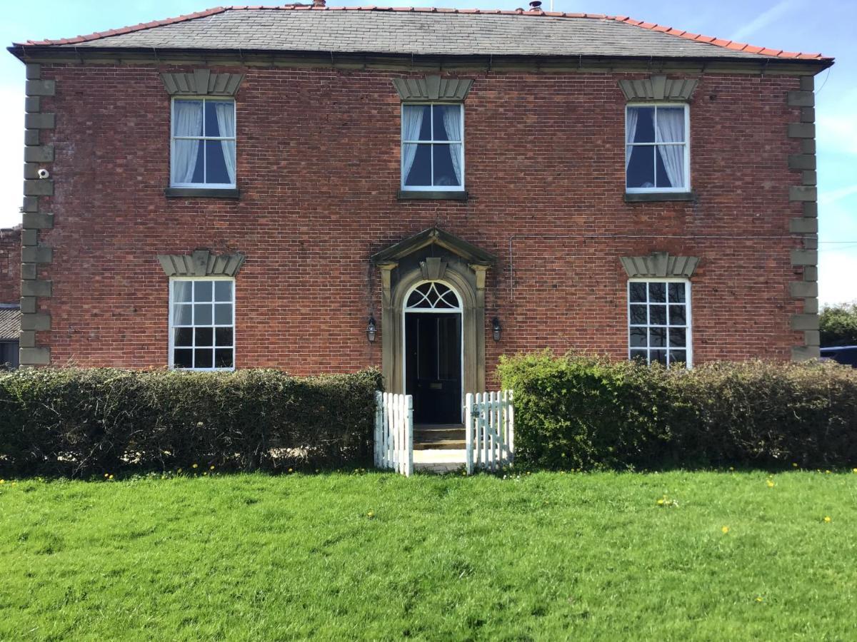 Plas Bostock Farm Wrexham Exterior foto